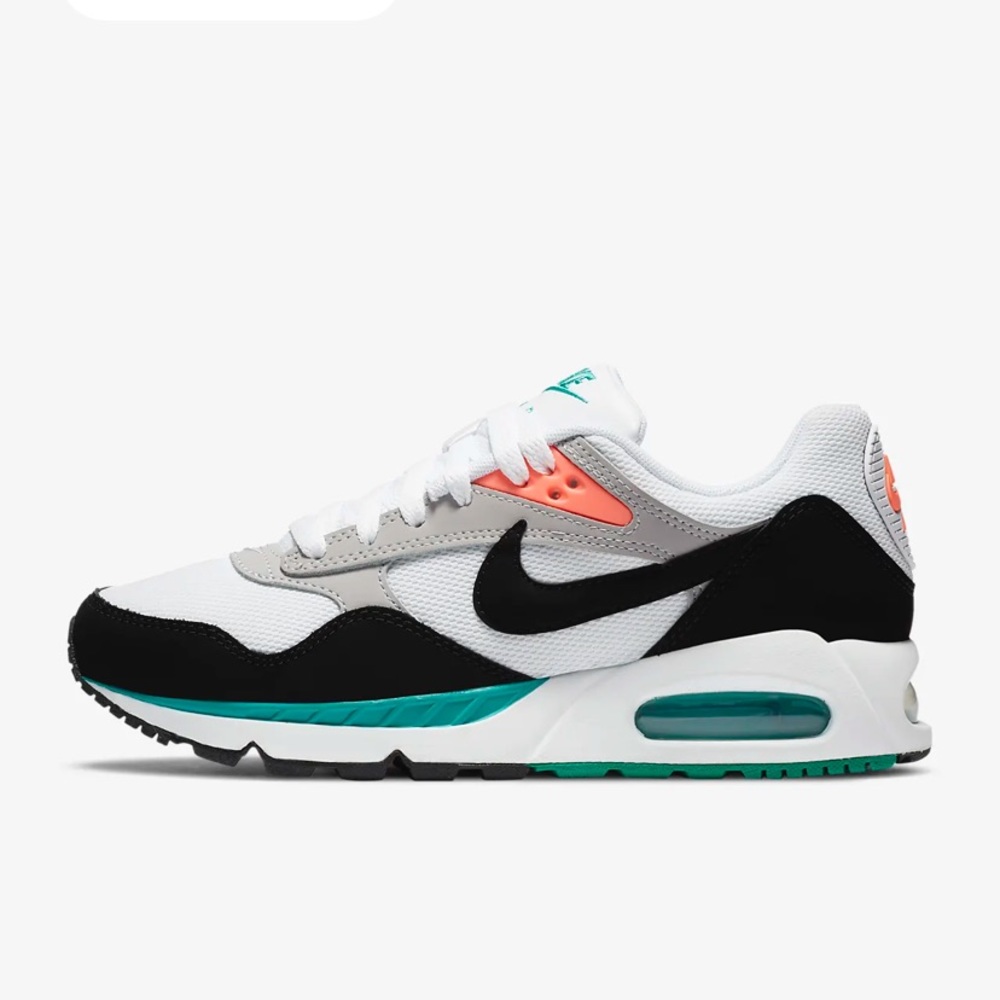 Nike Air Max Correlate Womens size 9.5 barely worn! Great condition
